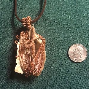 Wrapped shell necklace